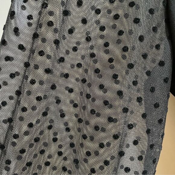 Anna Klein Women’s Top. - Picture 2 of 3